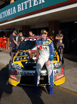 Craig Lowndes grabbed his third pole position for the season