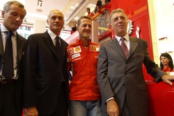 Ferrari store Milan: Michael Schumacher ve Piero Ferrari