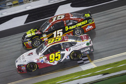 Michael McDowell, Leavine Family Racing Ford, Clint Bowyer, Michael Waltrip Racing Toyota