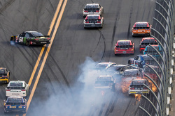 Kyle Busch, Joe Gibbs Racing Toyota vers l'intérieur