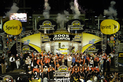 NASCAR Nextel Cup 2005 champion Tony Stewart celebrates