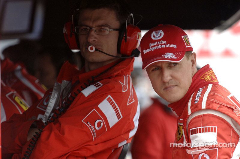Michael Schumacher y Chris Dyer