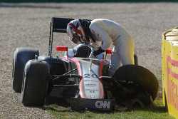 Кевин Магнуссен, McLaren MP4-30, авария