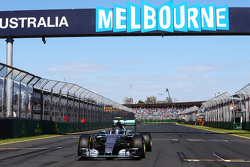Nico Rosberg, Mercedes AMG F1 W06en la parrila