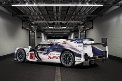 Toyota TS040 2015 года