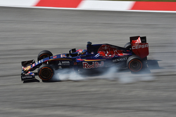 Carlos Sainz Jr., Scuderia Toro Rosso STR10 bloque les roues au freinage