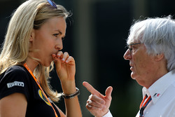 Carmen Jorda, pilote de développement Lotus F1 Team et Bernie Ecclestone