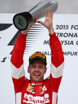 Победитель гонки Себастьян Феттель, Ferrari