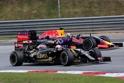 Romain Grosjean, Lotus F1 Team y Daniel Ricciardo, Red Bull Racing