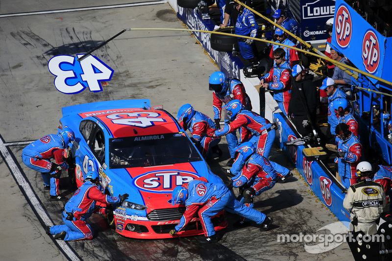 Aric Almirola, Richard Petty Motorsports, Ford