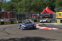 #14 Global Motorsports Group Audi R8 LMS Ultra: Джеймс Софронас