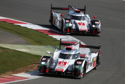 #7 Audi Sport Team Joest R18 e-tron quattro: Marcel Fassler, Andre Lotterer, Benoit Tréluyer and #8