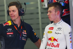 Даниил Квят, Red Bull Racing с персональным тренером Пири Салмелой