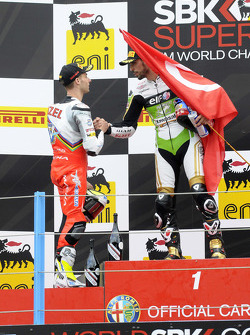 Kenan Sofuoglu, Puccetti Racing Kawasaki, et Jules Cluzel, MV Agusta