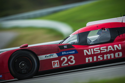 #23 Nissan Motorsports Nissan GT-R Nismo
