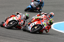 Andrea Iannone, Ducati Team et Yonny Hernandez et Danilo Petrucci, Pramac Racing Ducati