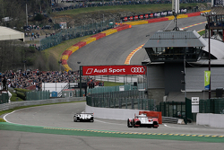 Porsche Team Porsche 919 Hybrid Hybrid et Audi Sport Team Joest Audi R18 e-tron quattro Hybrid