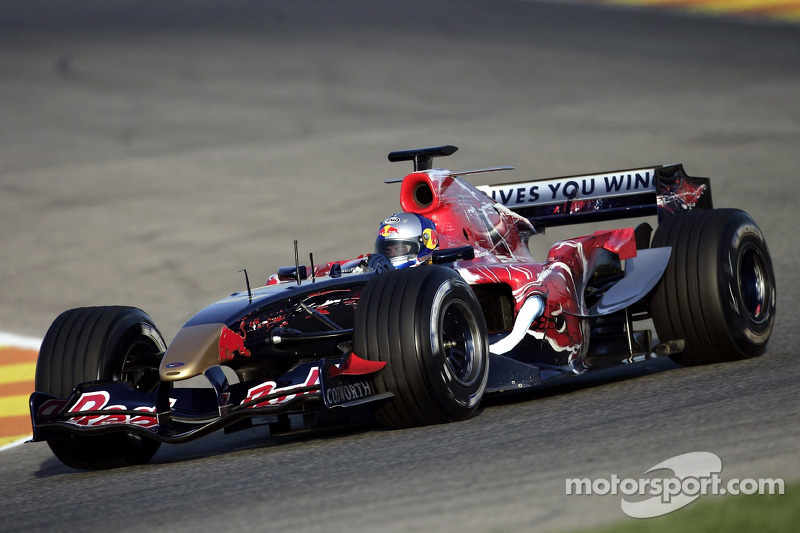 2006: Toro Rosso STR1 (одно восьмое место, 9-е место в КК)