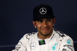 Льюис Хэмилтон, Mercedes AMG F1 на пресс-конференции FIA