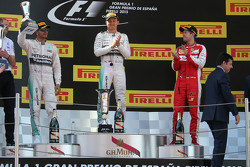 Lewis Hamilton, Mercedes AMG F1 Team, Nico Rosberg, Mercedes AMG F1 Team, y Sebastian Vettel, Scuder