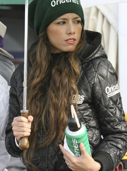 Chica del Paddock