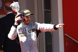 Podium : le deuxième, Alexaner Rossi, Racing Engineering, le vainqueur, Stoffel Vandoorne, ART Grand Prix et le troisième, Sergio Canamasas, MP Motorsport