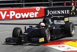 Martin Brundle completa la demostración en la GP2 con neumáticos Pirelli de 18 pulgadas