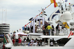 Des bateaux dans le port