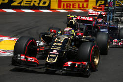 Pastor Maldonado, Lotus F1 E23