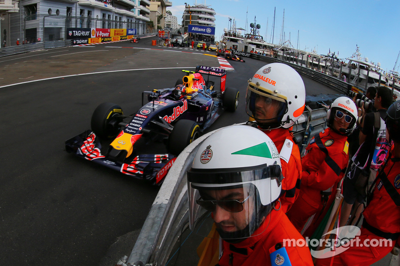 Daniil Kvyat, Red Bull Racing RB11