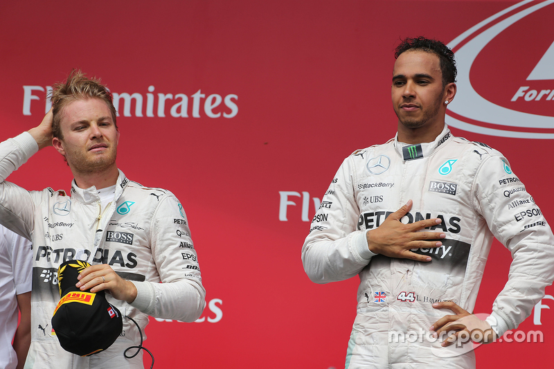 Lewis Hamilton, Mercedes AMG F1 Team, dan Nico Rosberg, Mercedes AMG F1 Team