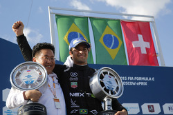 Podium: El ganador de la carrera, Nelson Piquet Jr.