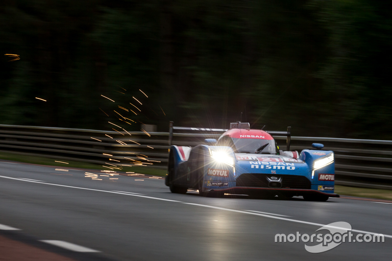 #21 Nissan Motorsports Nissan GT-R LM NISMO: Tsugio Matsuda, Lucas Ordonez, Mark Shulzhitskiy