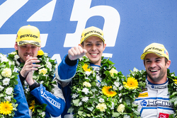 LMP2组别冠军:KCMG车队47号ORECA 05赛车:马修·豪森、理查德·布拉德利、尼古拉斯·拉皮埃尔
