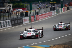 #8 Audi Sport Team Joest Audi R18 e-tron quattro : Lucas di Grassi, Loic Duval, Oliver Jarvis