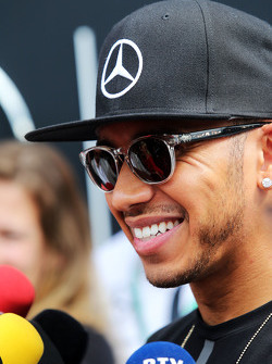 Льюис Хэмилтон, Mercedes AMG F1