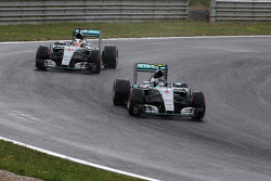 Nico Rosberg, Mercedes AMG F1 Team et Lewis Hamilton, Mercedes AMG F1 Team