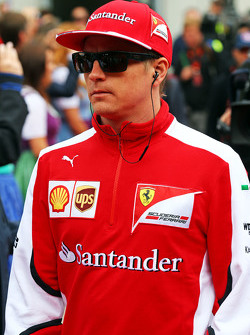 Kimi Raikkonen, Ferrari lors de la parade des pilotes