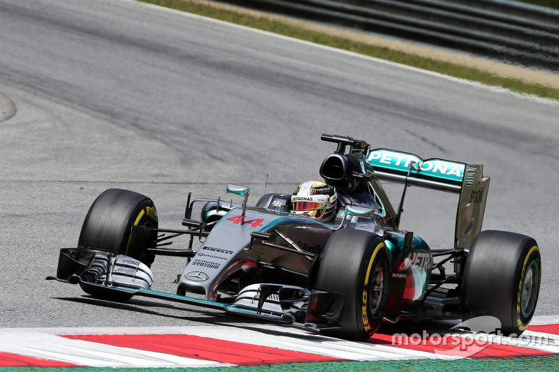 29. Льюис Хэмилтон, Mercedes F1 W06, Гран При Австрии-2015 (Шпильберг): 1:08,455