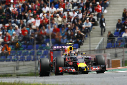 Даниил Квят, Red Bull Racing RB11