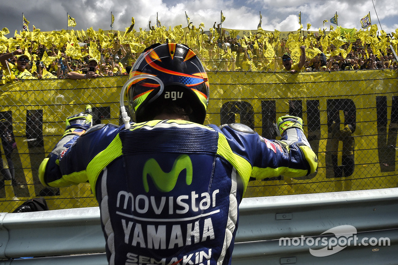 Переможець гонки Валентино Россі, Yamaha Factory Racing