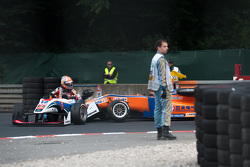 Пьетро Фиттипальди, Fortec Motorsports Dallara Mercedes-Benz; Кан Лин, Mücke Motorsport Dallara Merc
