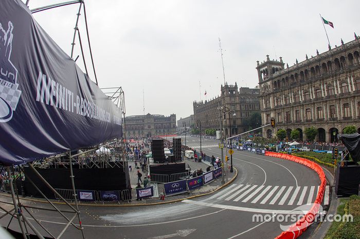 Vista general del Red Bull Showrun en la Ciudad de México