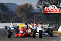Luke Ellery corre nella Formula 3 Australiana e Formula Ford Australiana nello stesso weekend al Sy