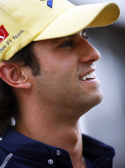 Felipe Nasr, Sauber F1 Team, avec les médias