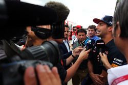 Daniel Ricciardo, Red Bull Racing con los medios