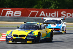 #77 BMW Sports Trophy Team Brasil BMW Z4: Вальдено Брито, Атила Абреу