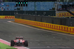 Kimi Raikkonen, Ferrari SF15-T envoie des étincelles