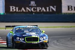 #84 Bentley Team HTP Bentley Continental GT3: Максимилиан Бук, Винсан Абриль