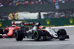 Nico Hulkenberg, Sahara Force India F1 VJM08, en la lluvia.